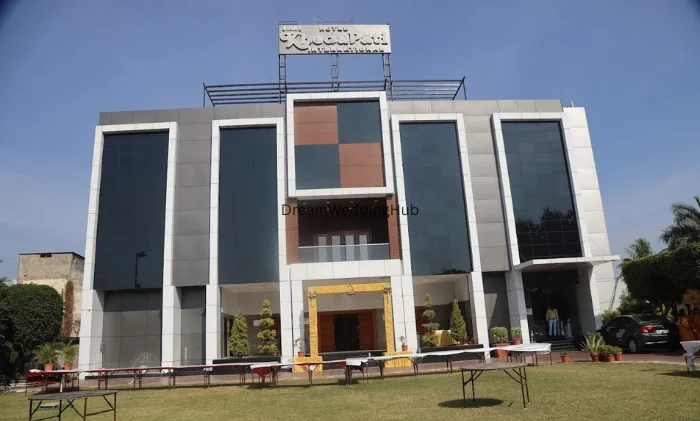 Hotel Shri Khedapati International